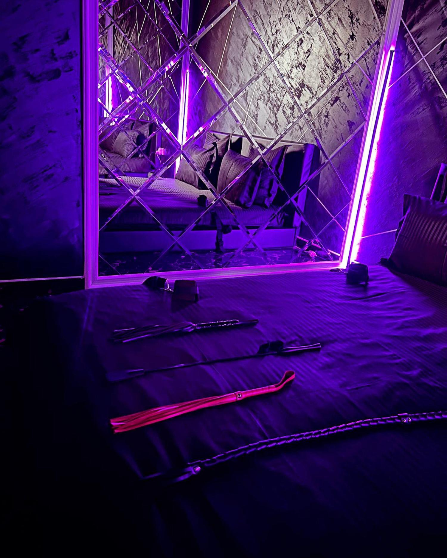 Adult Only Fantasy Room Bukarest Exterior foto